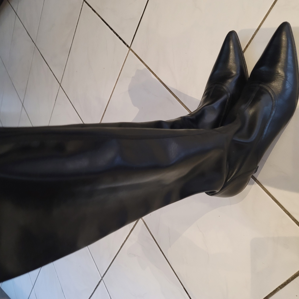 D.J. Pliner Puulup Elegant Black Women's Boots